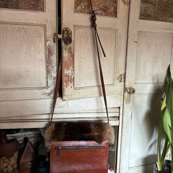 Patricia Nash - Lanza Crossbody Organizer - Picture 2 of 9